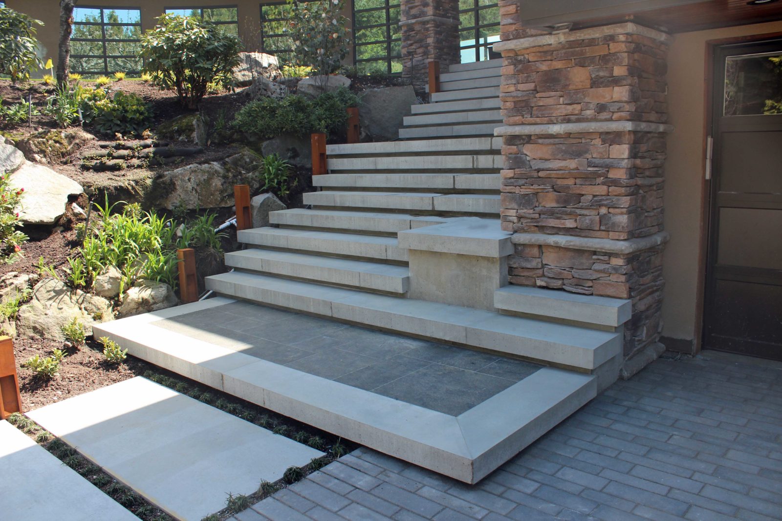 Roman Steps | Precast Concrete | Sanderson Concrete